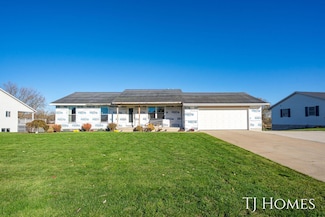 4351 Hickory View Ct, Wayland, MI 49348