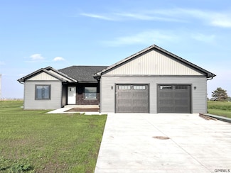 290 N 19th St, Geneva, NE 68361