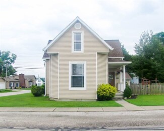218 N Race St, Haubstadt, IN 47639