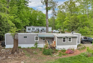 87 Lakewood Dr, Belmont, NH 03220