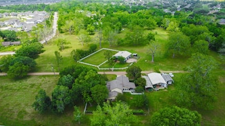 2810 Precinct Line Rd, Richmond, TX 77406
