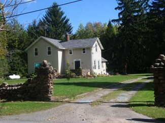 2947 Quaker Rd, Gasport, NY 14067