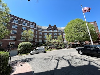 6 Midland Gardens Unit 5A, Bronxville, NY 10708