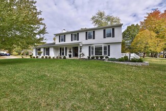 10690 Creeknoll Ct, Montgomery, OH 45242