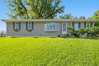 1201 Foss Rd, New Brighton, MN 55112