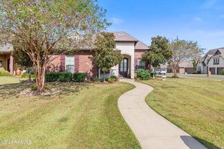 200 Edgewater Dr, Broussard, LA 70518