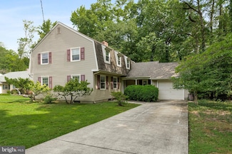 128 Deerfield Dr, Cherry Hill, NJ 08034