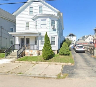116 Coyle Ave, Pawtucket, RI 02861