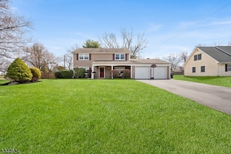1 Dahlia Rd, Somerset, NJ 08873