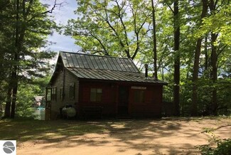 871 Highland, Lake George, MI 48633