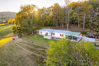 20 T & P Ln, Carthage, TN 37030