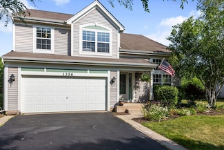 1356 Geneva Ln, Cary, IL 60013