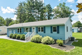 7 1st Ave, Pepperell, MA 01463