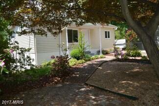 5806 66th Ave, Riverdale, MD 20737