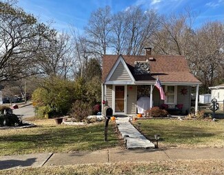 2205 Wengler Ave, Saint Louis, MO 63114