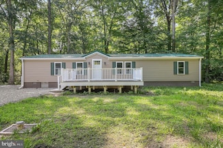 684 Spectrum Farms Rd, Felton, DE 19943