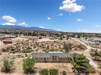 5777 Sunnyslope Rd, Phelan, CA 92371