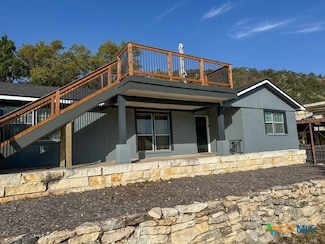 1049 Meckel Dr, Canyon Lake, TX 78133