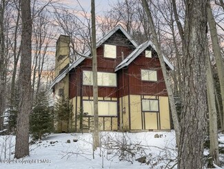 1152 Deer Trail Rd, Pocono Pines, PA 18350
