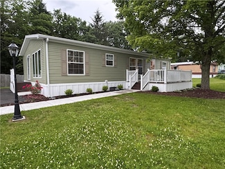 16 Concord Cir, Freedom, PA 15042