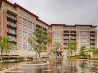 100 Prairie Park Dr Unit 207, Wheeling, IL 60090