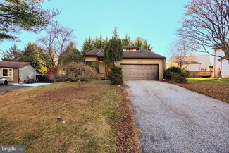 12118 Velvet Hill Dr, Owings Mills, MD 21117