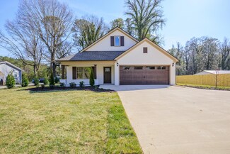 404 Warthen St, Lafayette, GA 30728