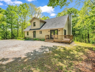 2304 Mountain Page Rd, Saluda, NC 28773