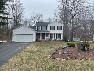112 Traciann Dr, Hamlin, NY 14464
