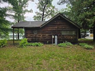 N6270 8th Dr, Plainfield, WI 54966