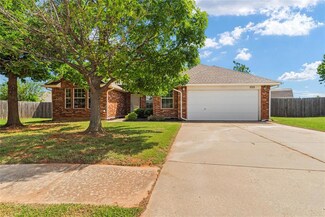 723 E Forest Court Ln, Mustang, OK 73064
