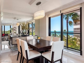4901 Gulf Shore Blvd N Unit 502, Naples, FL 34103