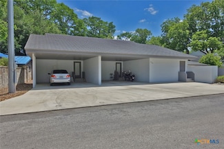 535 Ski Lodge Rd Unit 2, Mc Queeney, TX 78123