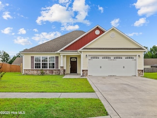 407 Pewter Ct, Jacksonville, NC 28546