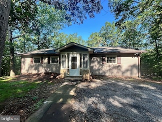 126 Trillium Ln, Cross Junction, VA 22625