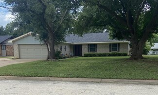 1300 Cliff Dr, Graham, TX 76450
