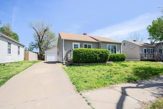 529 S College Ave, Salina, KS 67401