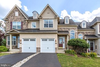 3197 Meadow View Cir, Furlong, PA 18925