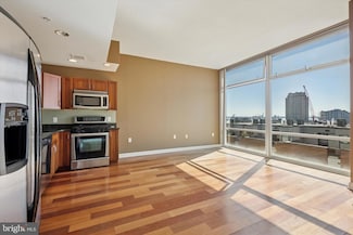 22 S Front St Unit 602, Philadelphia, PA 19106