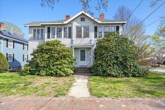 48 Woodmont St, Portland, ME 04102