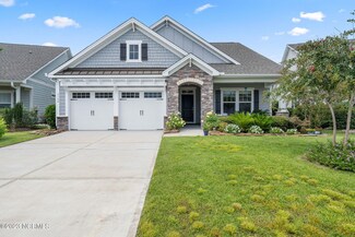 3160 Inland Cove Dr, Southport, NC 28461