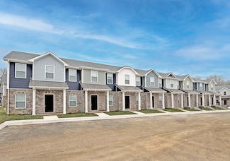 1115 Hillwood Dr, Clarksville, TN 37040