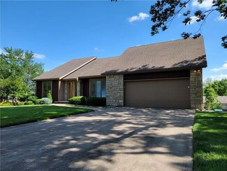 913 W 120th St, Kansas City, MO 64145