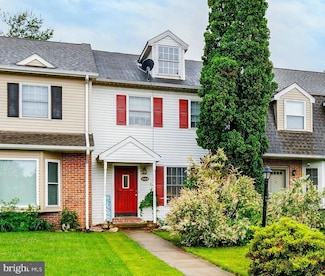 1104 Hampden Dr, Strasburg, PA 17579