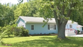 8390 Airport Dr, Watervliet, MI 49098