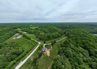 1 Lake Bluff Dr, Baxter, TN 38544