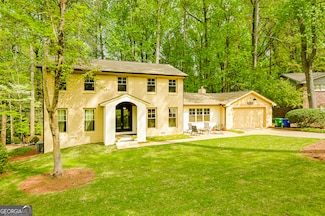 2433 Helmsdale Dr NE, Atlanta, GA 30345