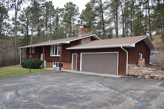 1521 Forest Ct, Rapid City, SD 57701