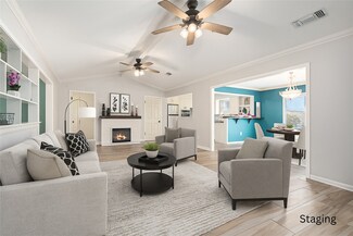 7730 Chantilly Cir, Galveston, TX 77551