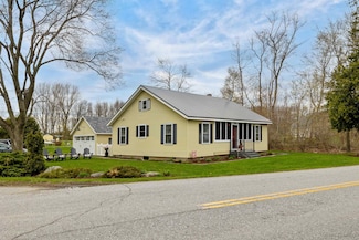 215 Lakeview Dr, North Hero, VT 05474